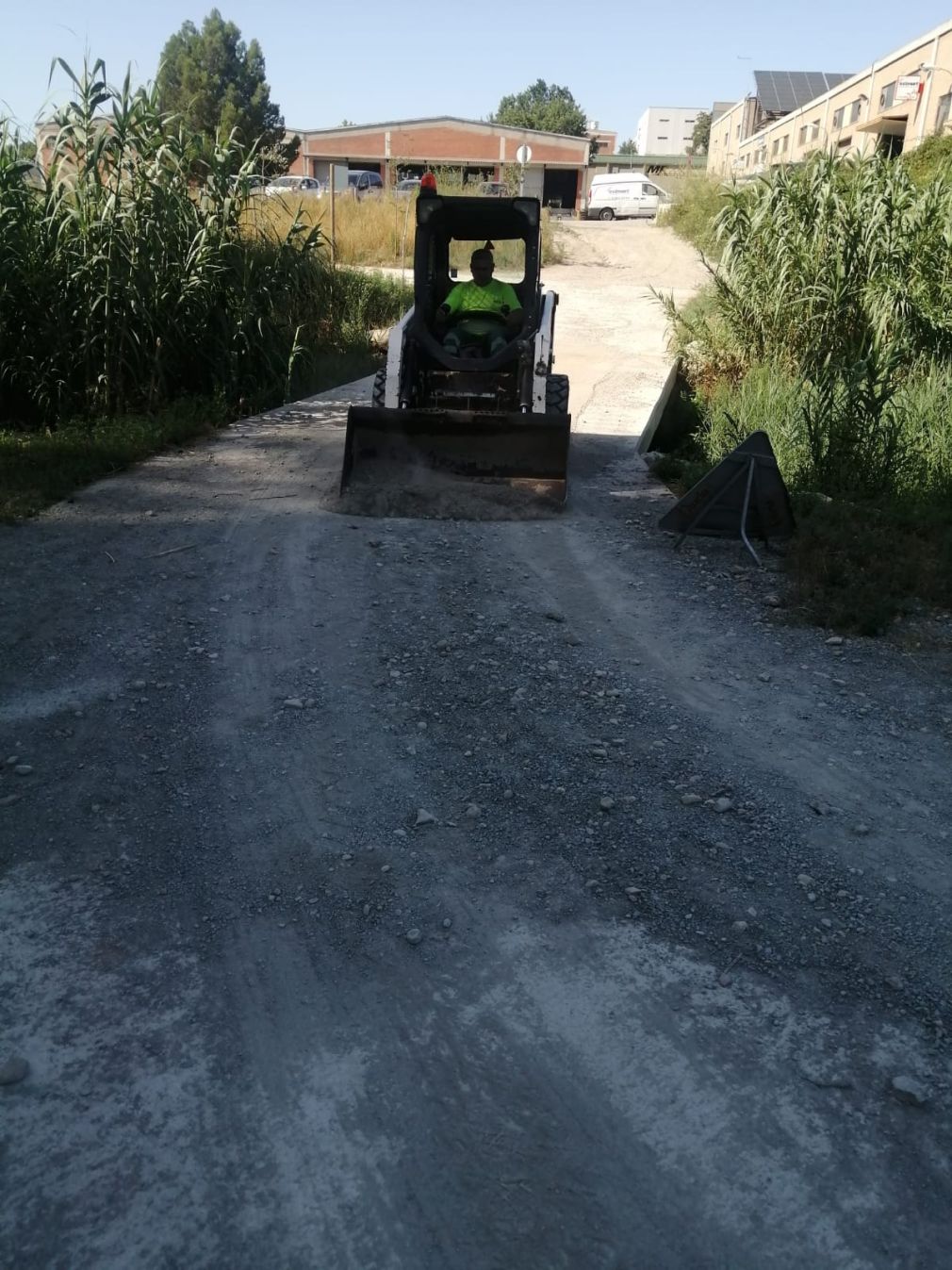 La Mancomunitat fa treballs de manteniment del camí fluvial de la Riera d’Òdena