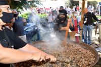 Centenars de visitants gaudeixen i endrapen una tona de vinyales a Òdena