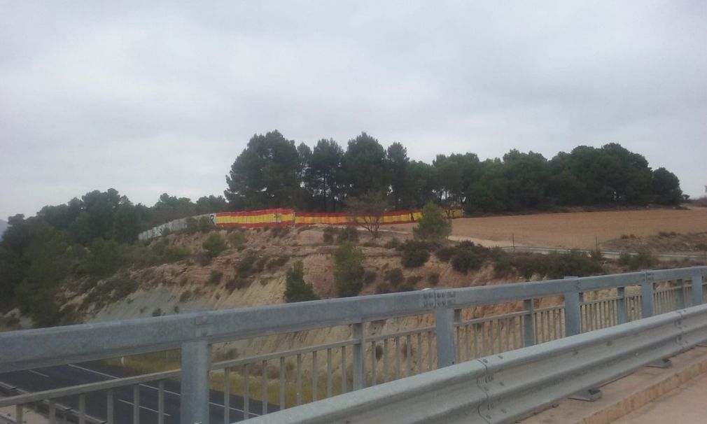 Noves pintades al mur de Cal Meringallo