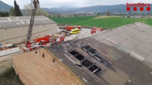 Incendi en una nau industrial d’Òdena