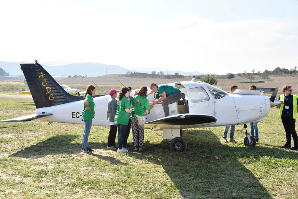 Més de 100 persones amb discapacitat volaran a la 6a Jornada d’Aviació Adaptada, a l’aeròdrom d’Igualada-Òdena